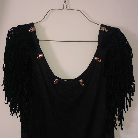 Skull & Fringe Top - Picture 4 of 11